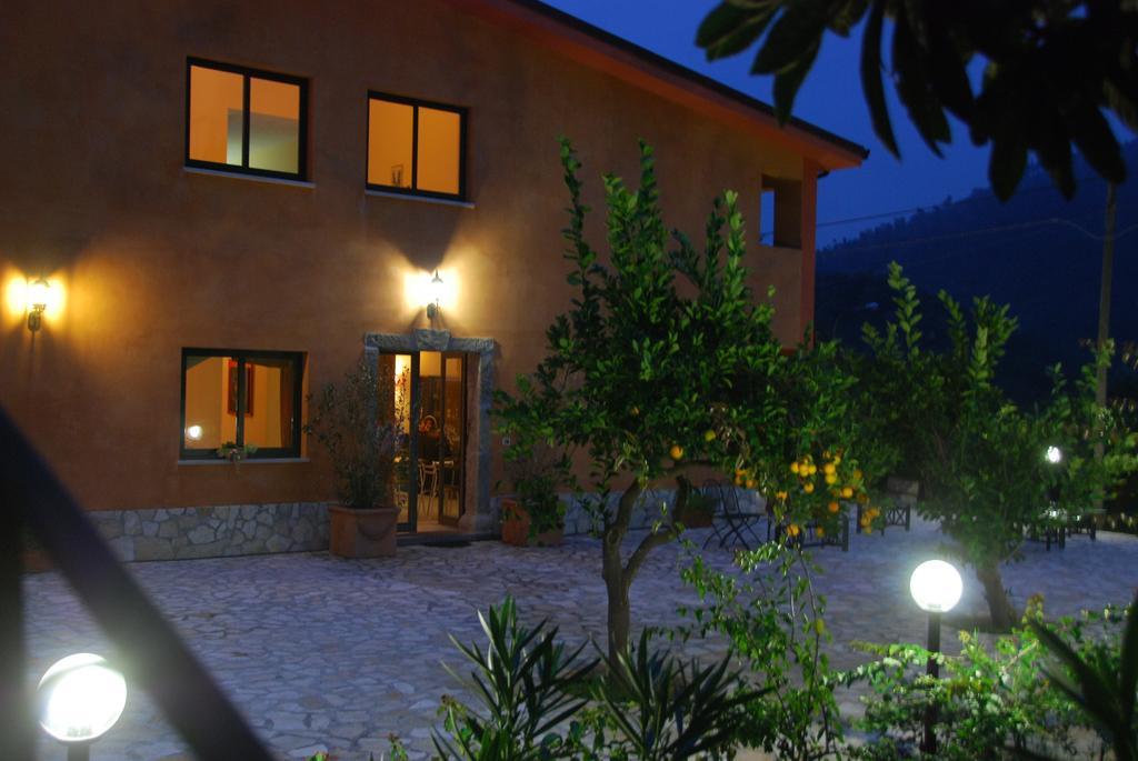 Casale Romano Resort E Relais Motta Camastra Bagian luar foto